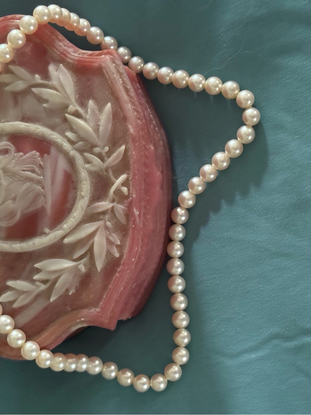 Mikimoto Akoya Pearl Necklace - Picture 4 of 6